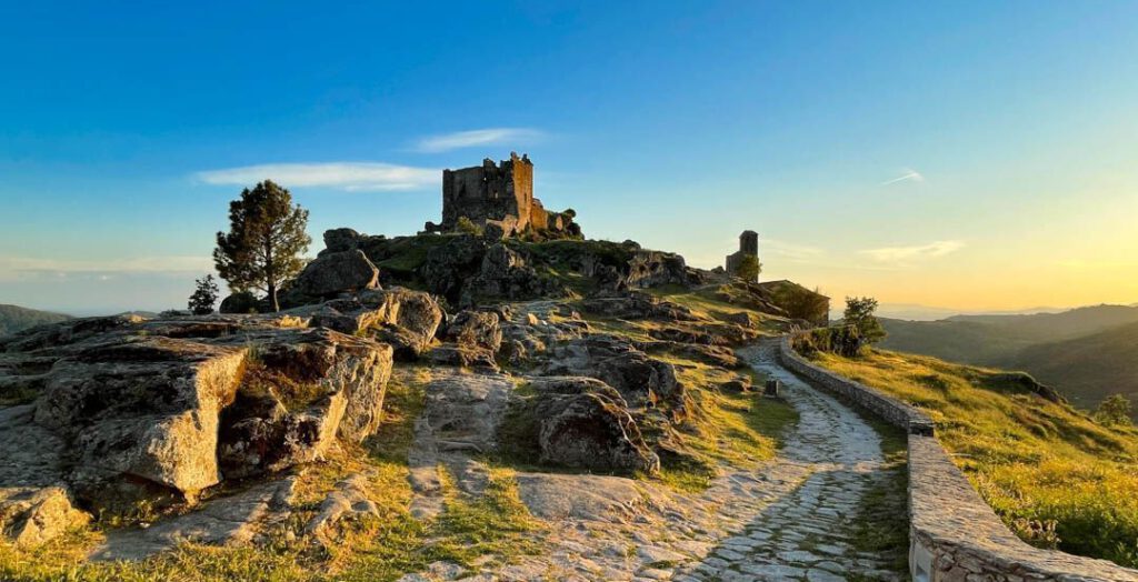 Vistas de 360º desde el mirador del castillo de Trevejo